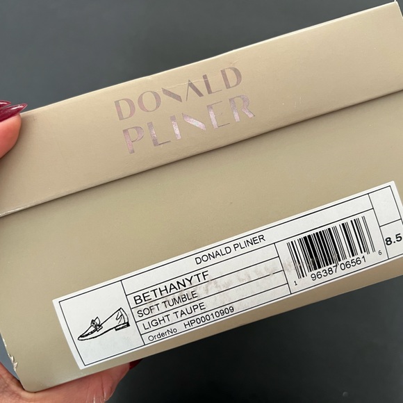 Donald Pliner Bethany Chain Leather Loafers - Picture 9 of 9